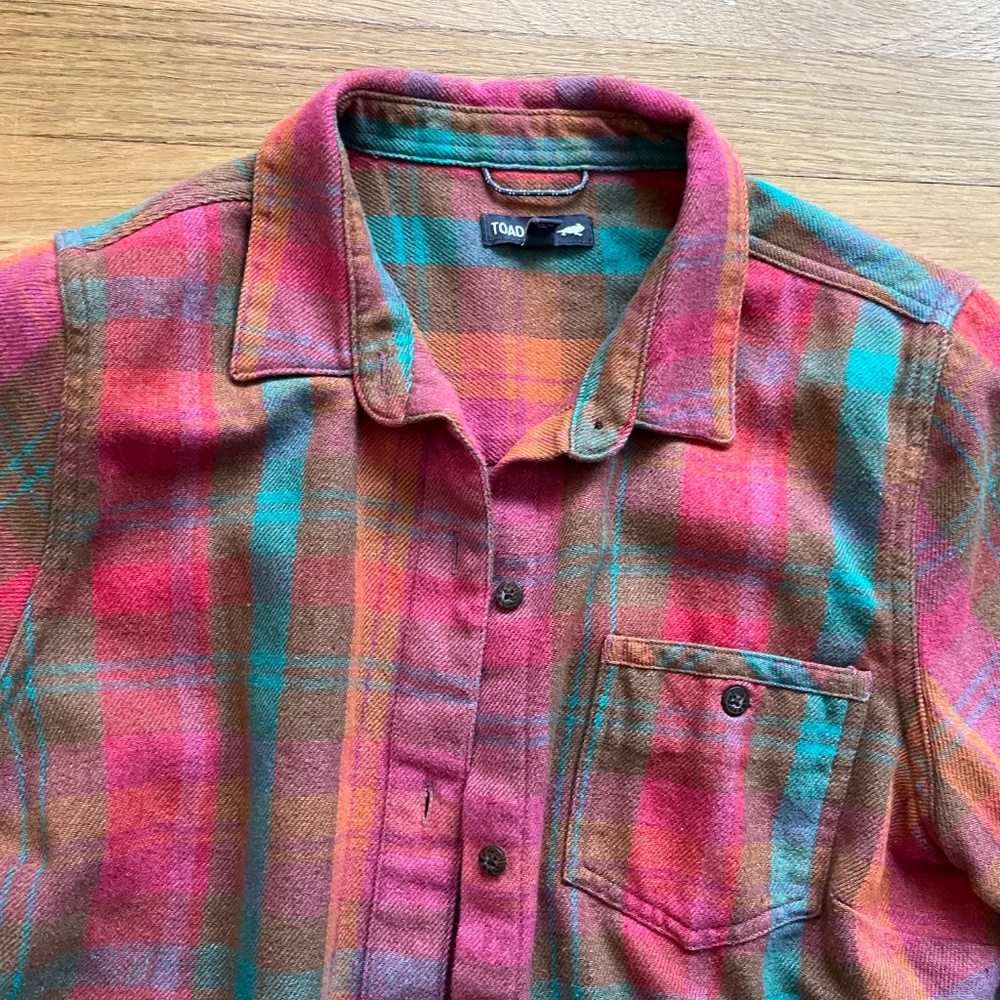 Toad & Co Plaid Flannel Shirt Pink Green Button Up Medium - Picture 2 of 4